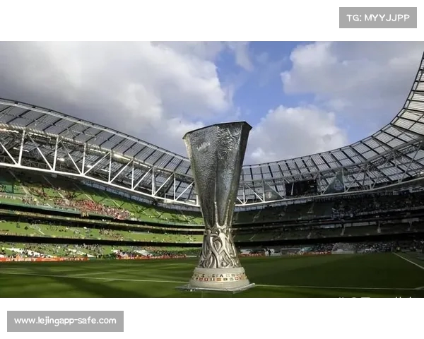 曼联全面晋级，展现强大实力