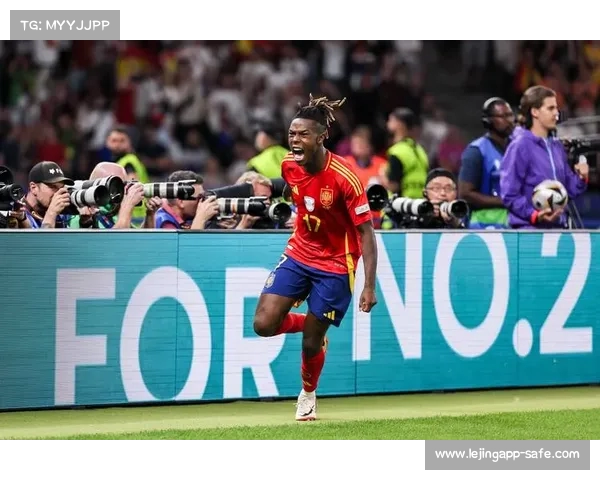 凯恩带领英格兰振奋士气，太阳报曝特里皮尔与沃克场内争执内幕